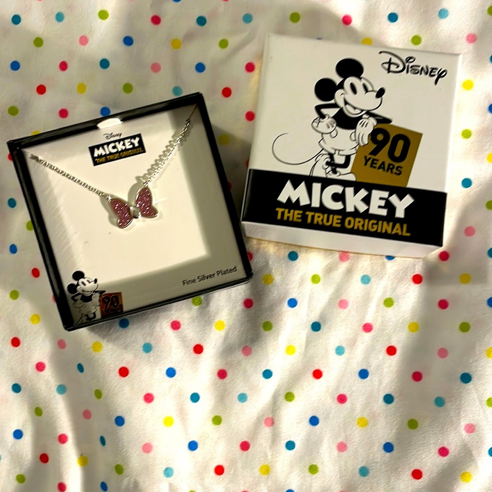 Minnie Bow 18 inch necklace NWT